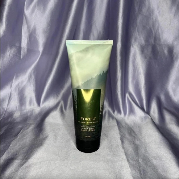 Forest by Bath & Body Works men’s collection ultra Shea body cream
8 oz
Tested - Picture 1 of 4